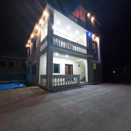 A2Zroomz Aarya Villa 4 Bhk Лонавала Экстерьер фото
